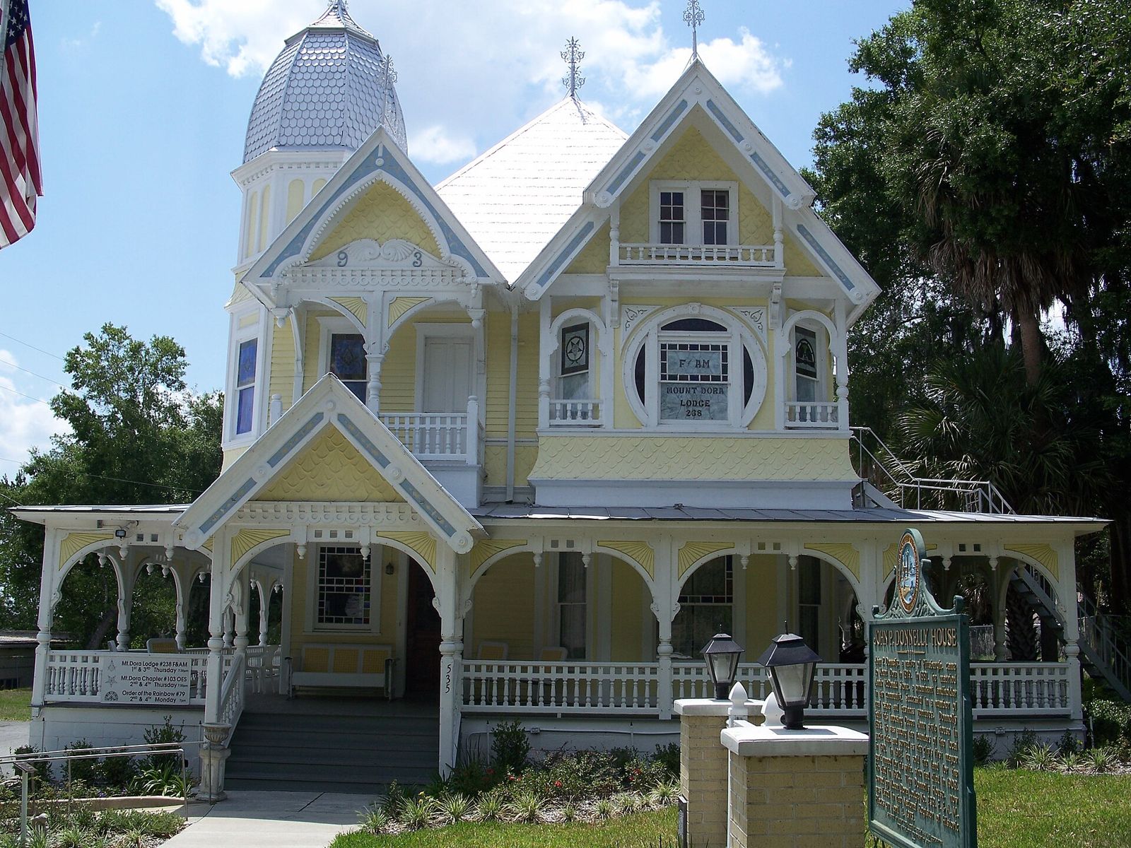 The historic Donnelly House in downtown Mount Dora